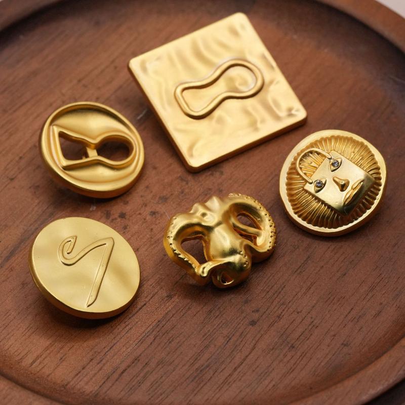 Vintage Metal Button Heart Sha - огляд і ціна Craft Embellishment